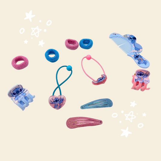 Bolso con forma de corazón con accesorios para el pelo: gomas elásticas de colores, gomas elásticas con colgante de stitch, pinzas, clips y peine.