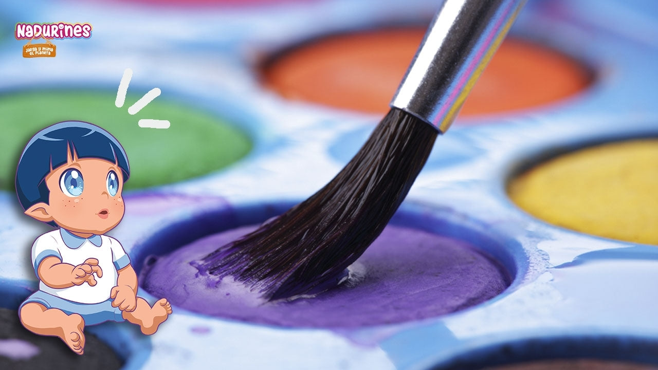 Nil aprende a pintar con acuarelas y... ¡Te lo enseña!