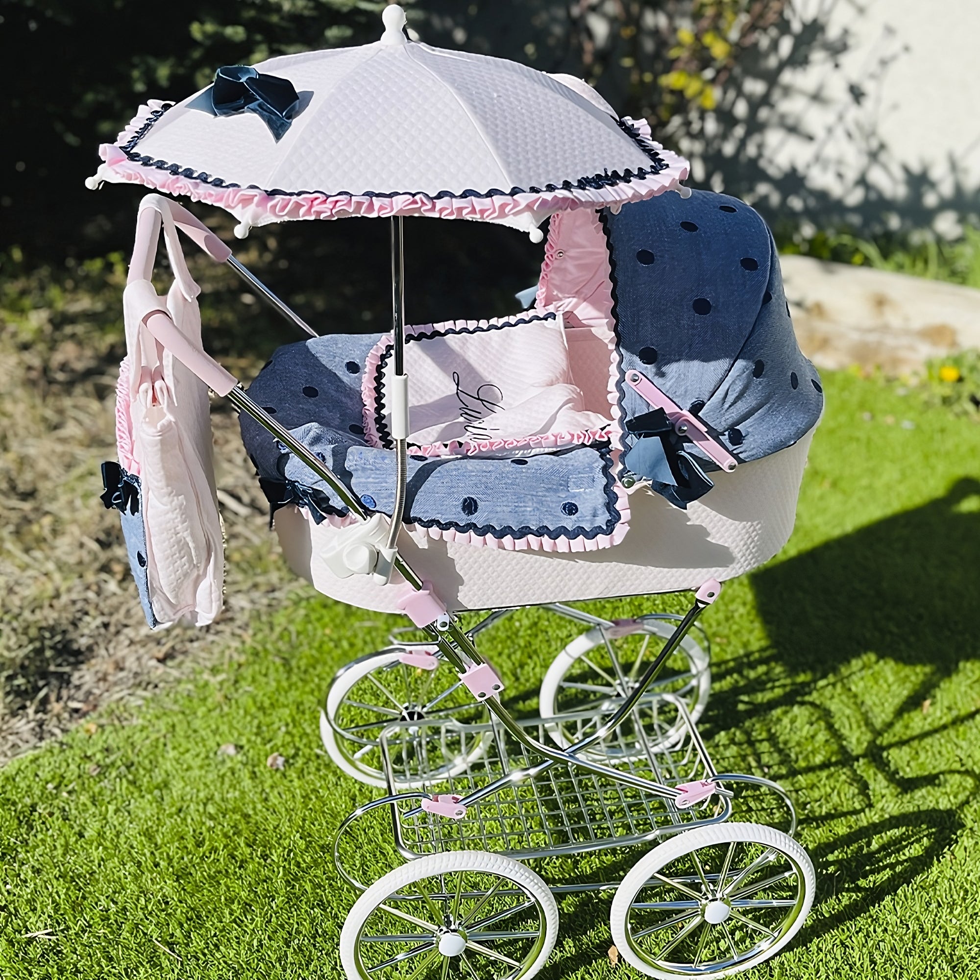 Coche para reborn con bolso modelo "Lucía" de Arias